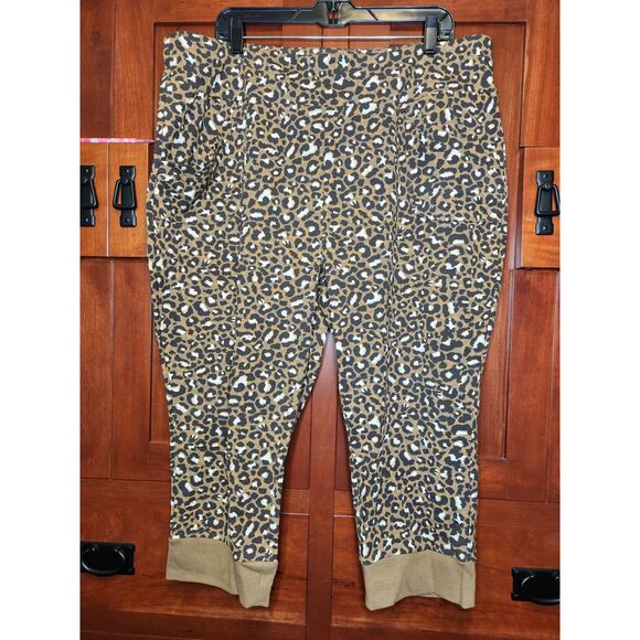 LOGO by Lori Goldstein Pants - LOGO by Lori Goldstein Leopard Print Pants Cuffed & Cropped Women's Size 1X